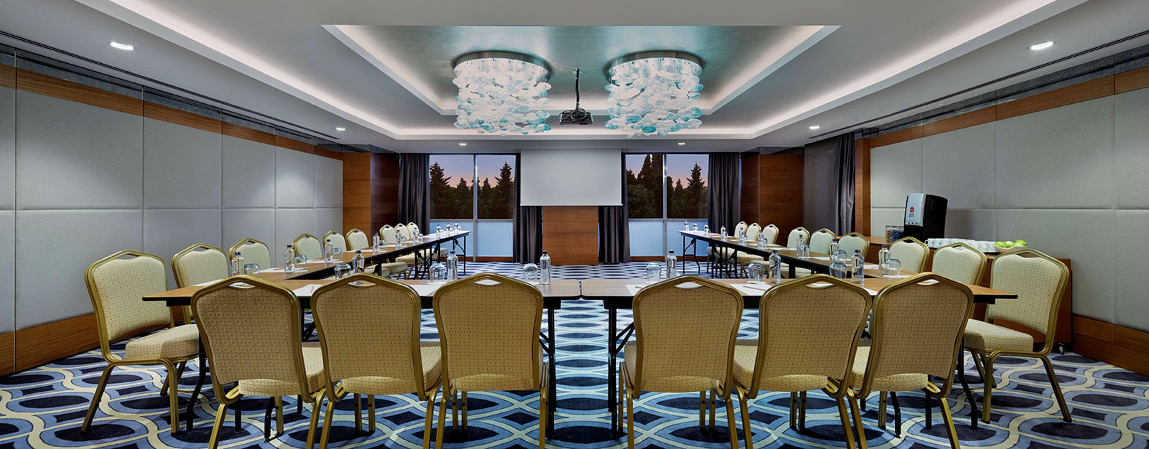 Doubletree By Hilton Istanbul Topkapi Extérieur photo