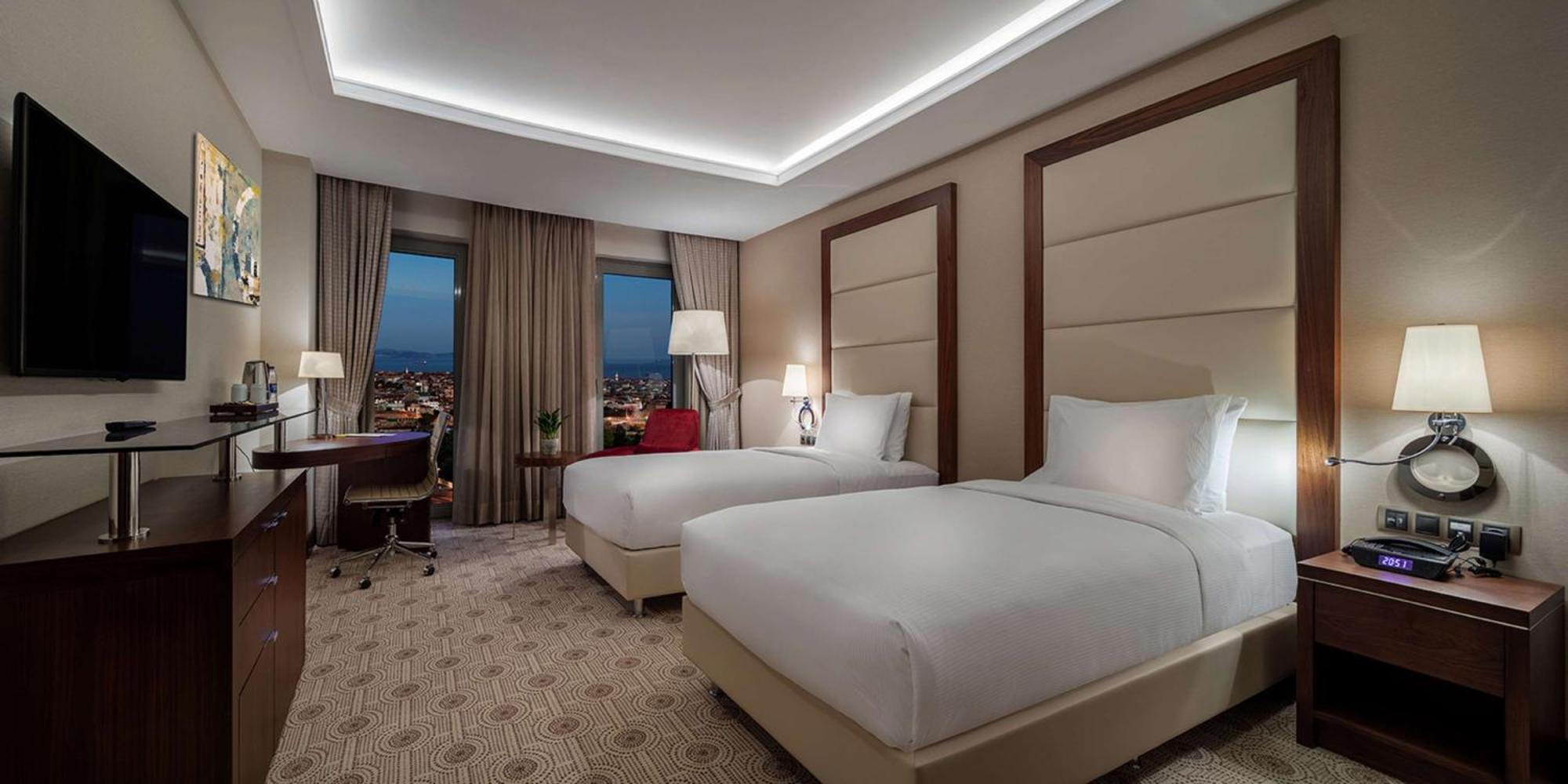 Doubletree By Hilton Istanbul Topkapi Extérieur photo