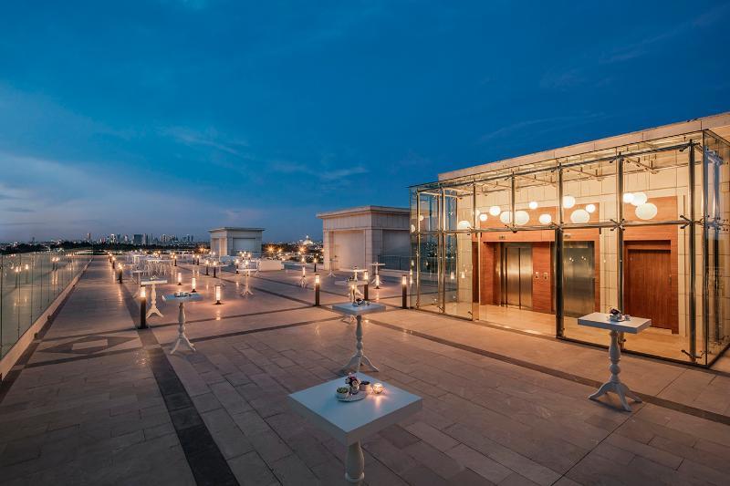 Doubletree By Hilton Istanbul Topkapi Extérieur photo